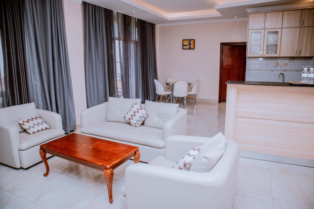 Madras Hotel And Apartments คิกาลี ภายนอก รูปภาพ
