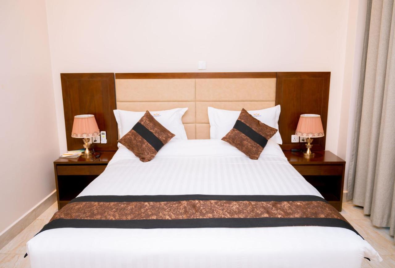 Madras Hotel And Apartments คิกาลี ภายนอก รูปภาพ